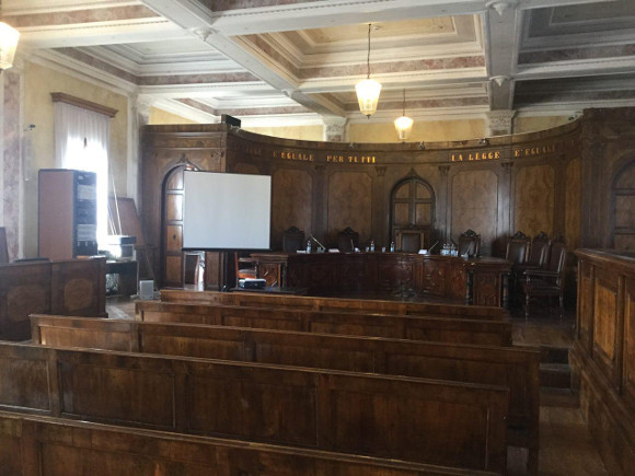 La sala della Corte di Assise del Tribunale di Venezia Licenza Creative Commons BY-NC-SA